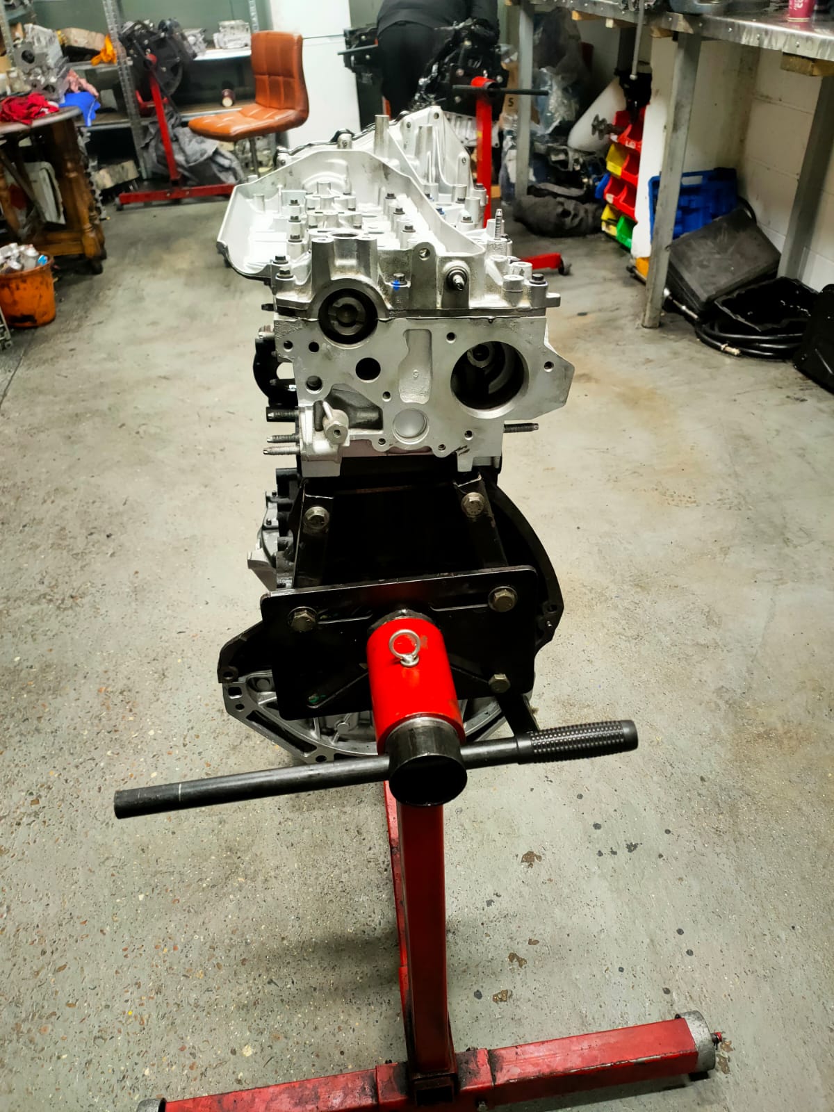 Master 2.3 dCi M9T workshop image 3